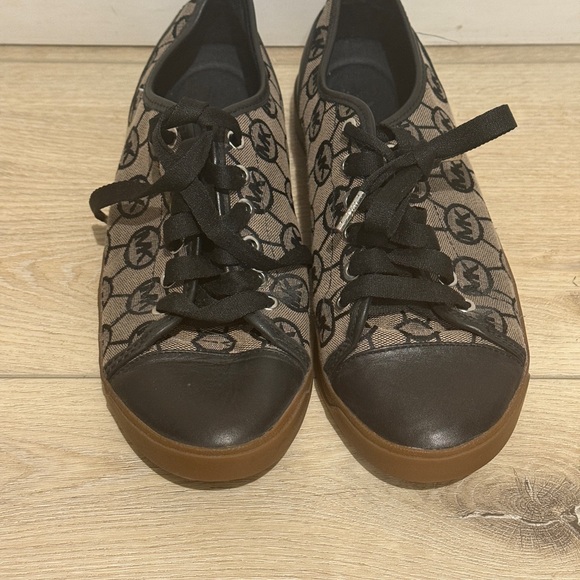 Michael Kors Black and Tan Logo Sneakers - Picture 1 of 5